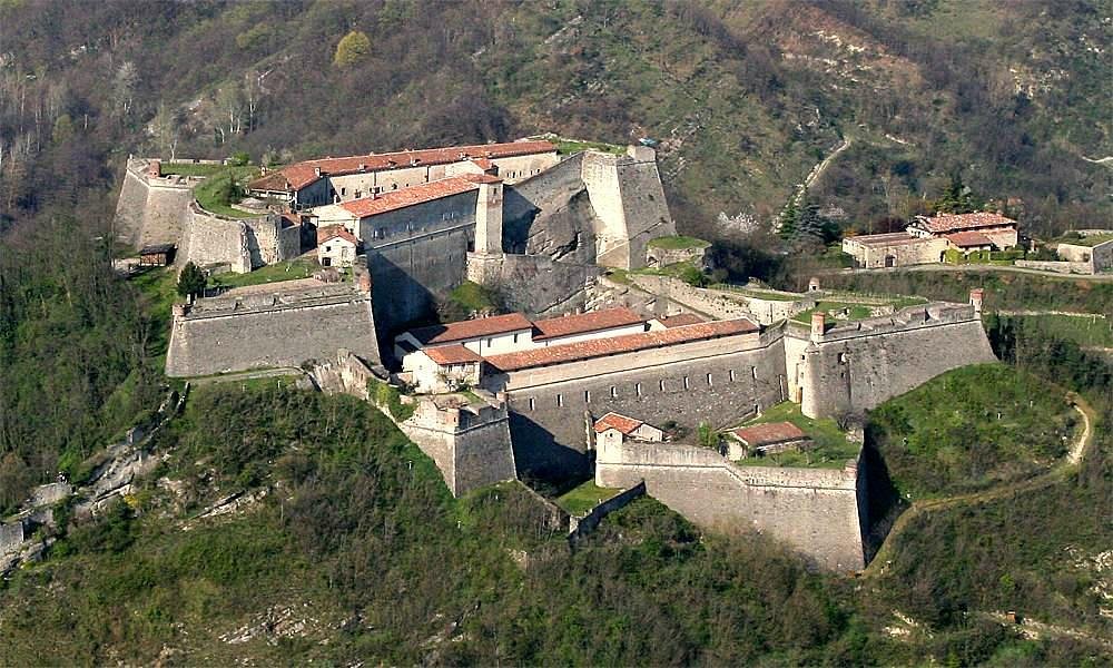 Forte di Gavi - piccole località italiane