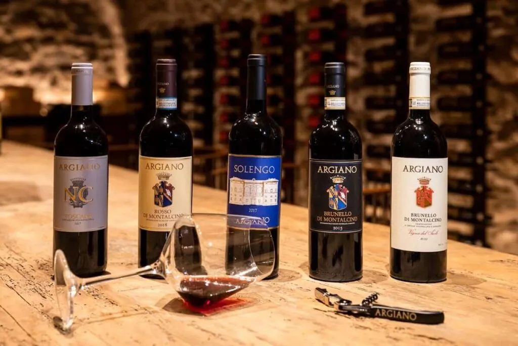 Una selezione di vini della cantina Argiano.
