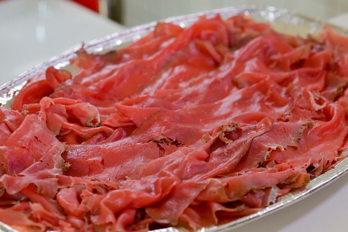 La carne salda è un carpaccio di carne molto usato in trentino