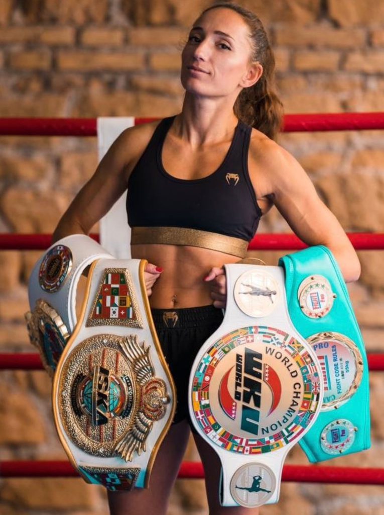 Gloria Peritore, campionessa mondiale di kickboxing