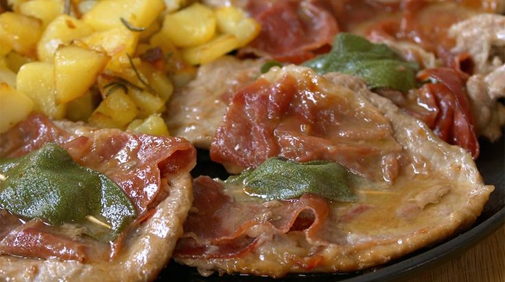 I saltimbocca alla romana sono un  piatto tipico della cucina del Lazio