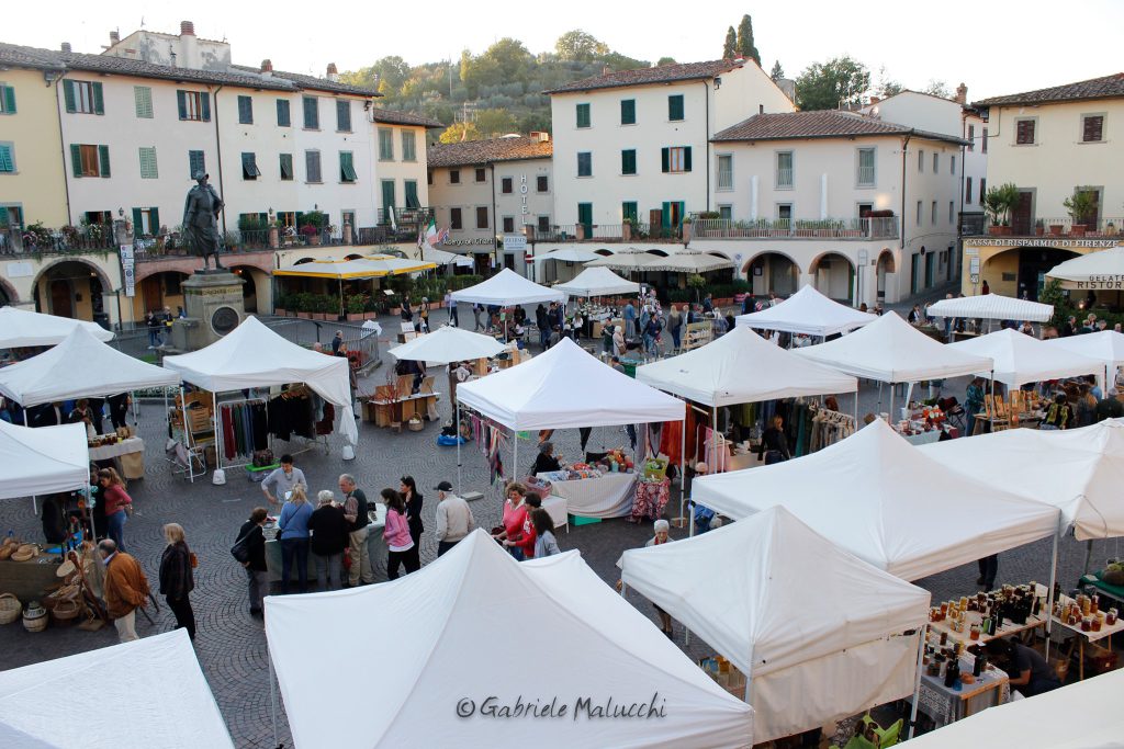 Greve in Chianti la cittadina toscana che ospita il famoso pagliaio.