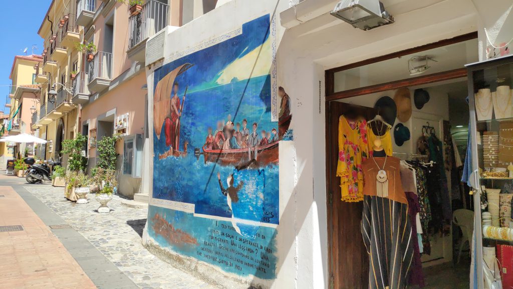 Foto rappresentativa di uno dei murales realizzati nel borgo di Diamante 