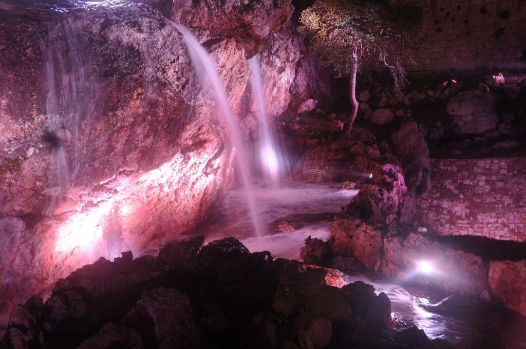 Cascata di Santa maria di Leuca a Ferragosto