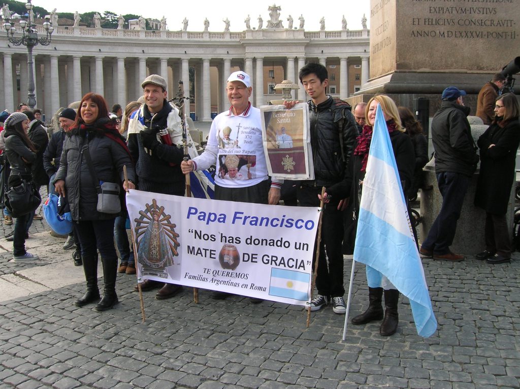 Papa Francesco, Piazza San Pietro - 1° Angelus