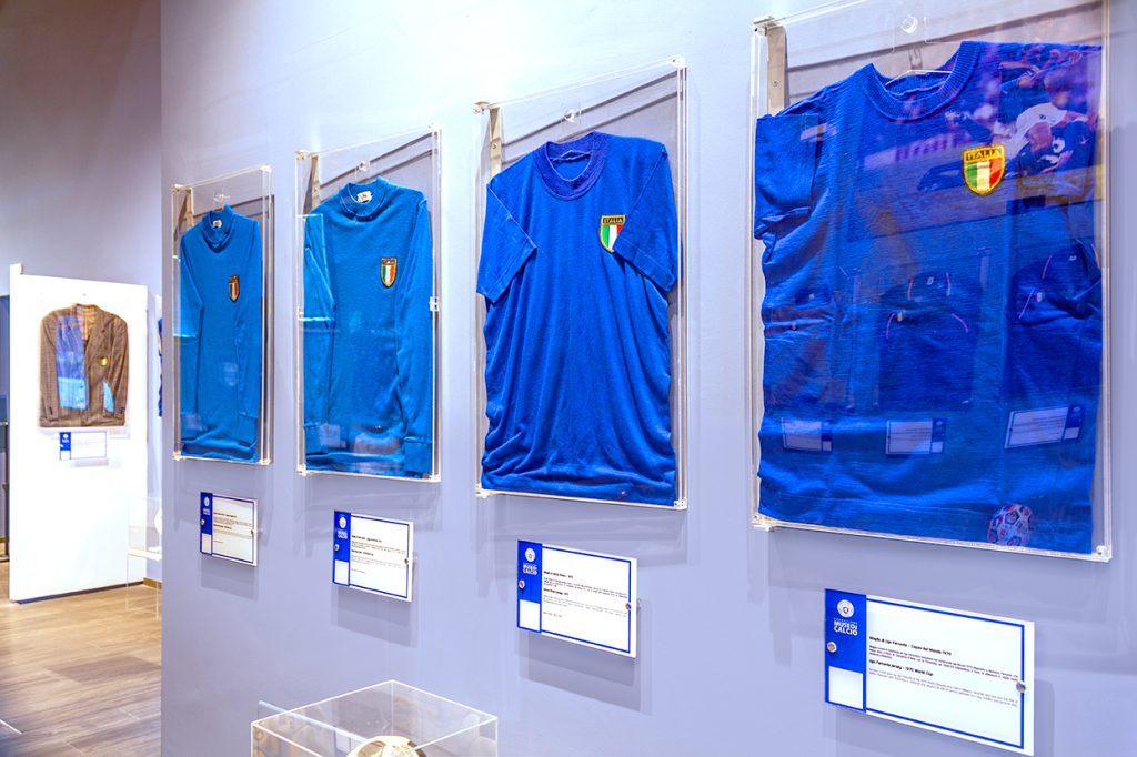 Le maglie custodite al Museo del Calcio